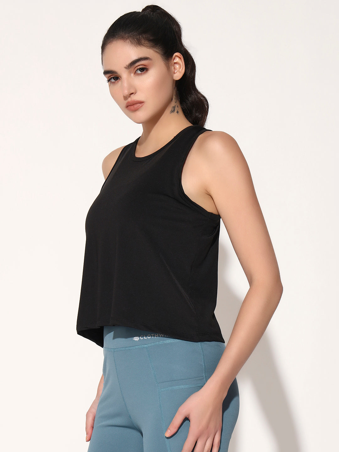 WOMEN WORKOUT T-SHIRT - BLACK